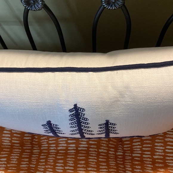NEW Navy and White Embroidered Trees Accent Throw Pillow 12” x 20” WANDER w/Tags - Picture 4 of 9